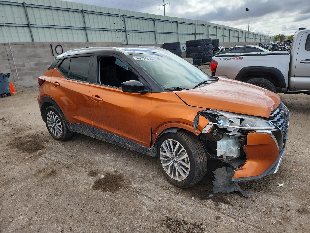 2021 NISSAN KICKS