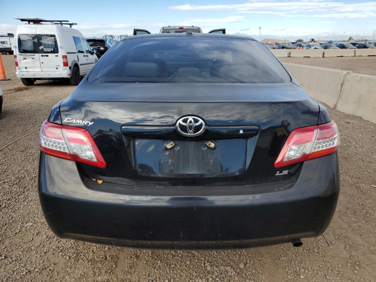 2011 TOYOTA CAMRY