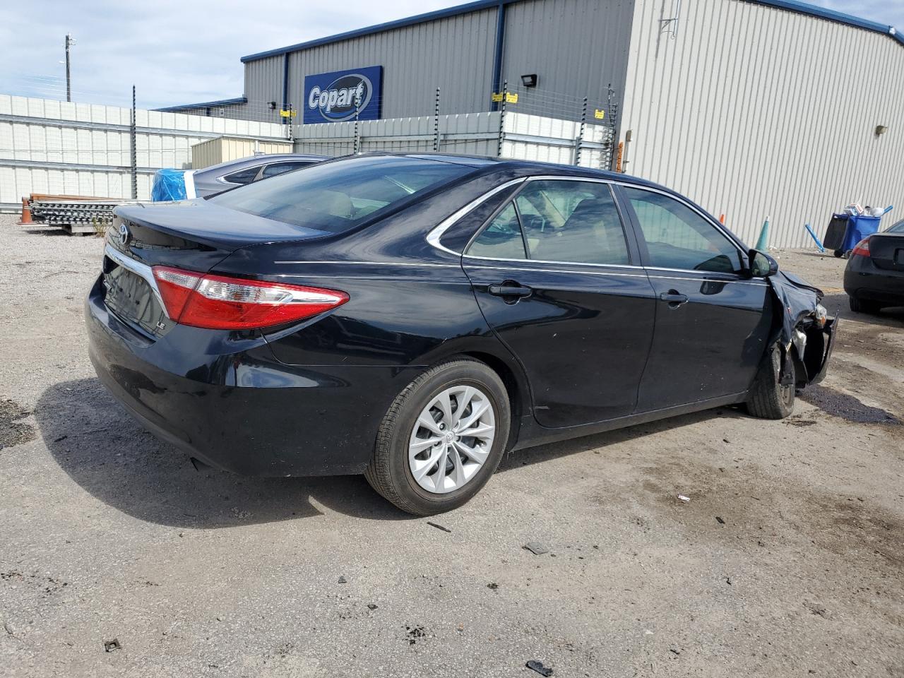 2016 TOYOTA CAMRY