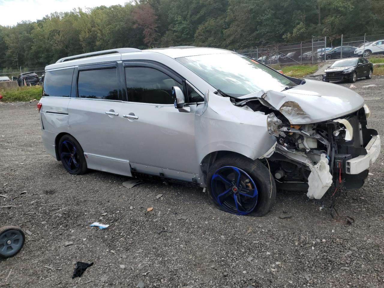 2012 NISSAN Quest