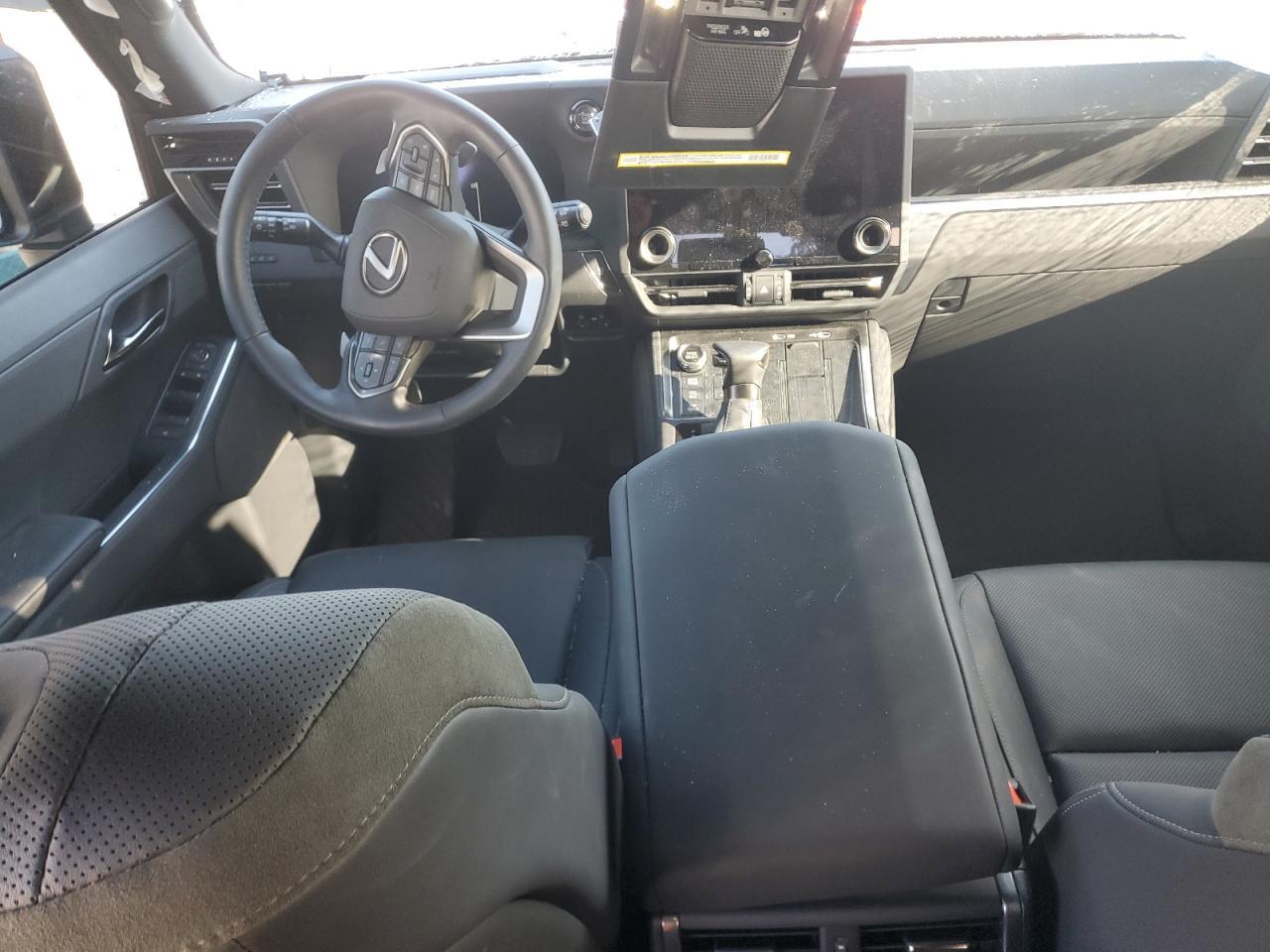 2024 LEXUS Gx