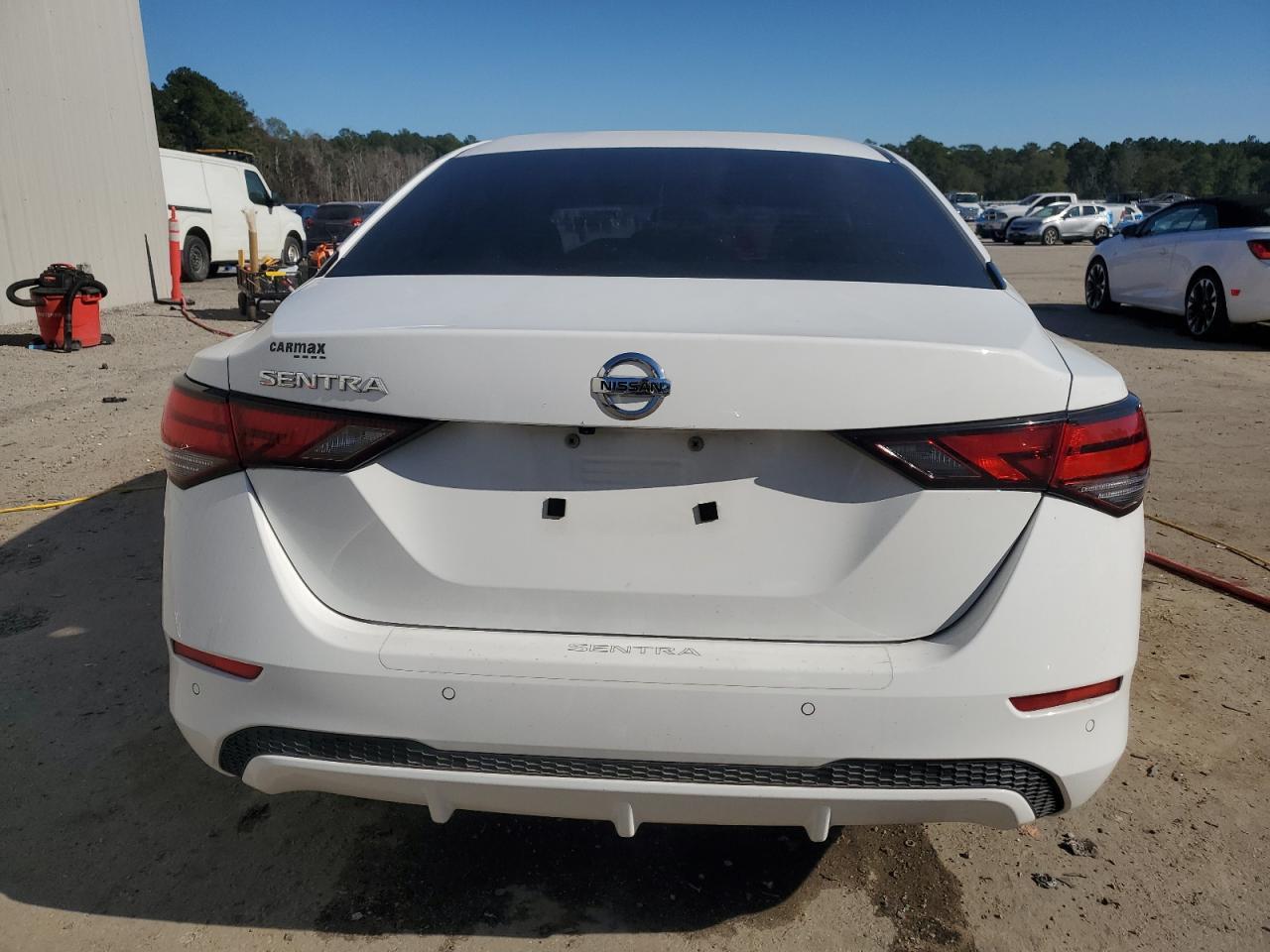 2022 NISSAN SENTRA
