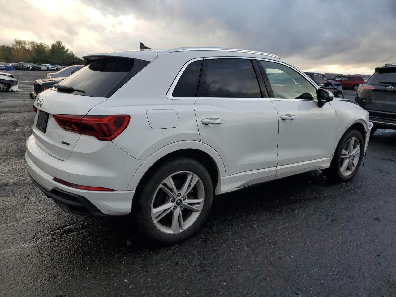 2018 AUDI Q3