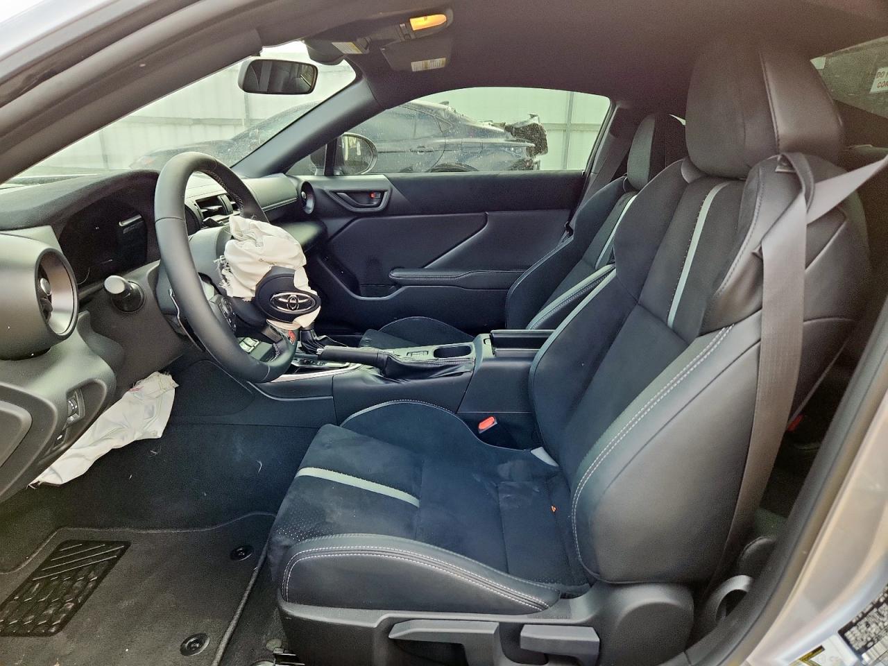 2025 TOYOTA GR 86