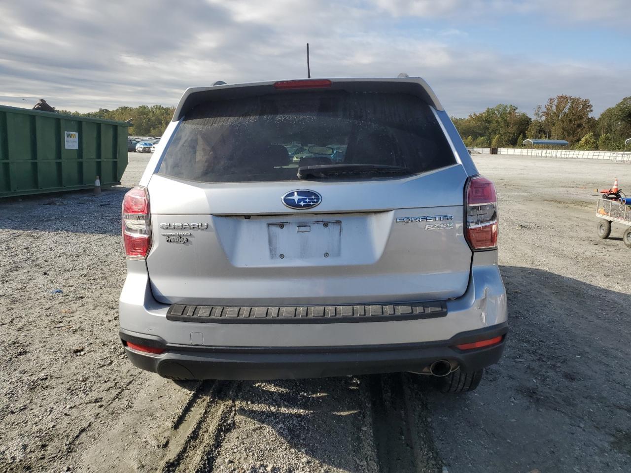 2015 SUBARU FORESTER
