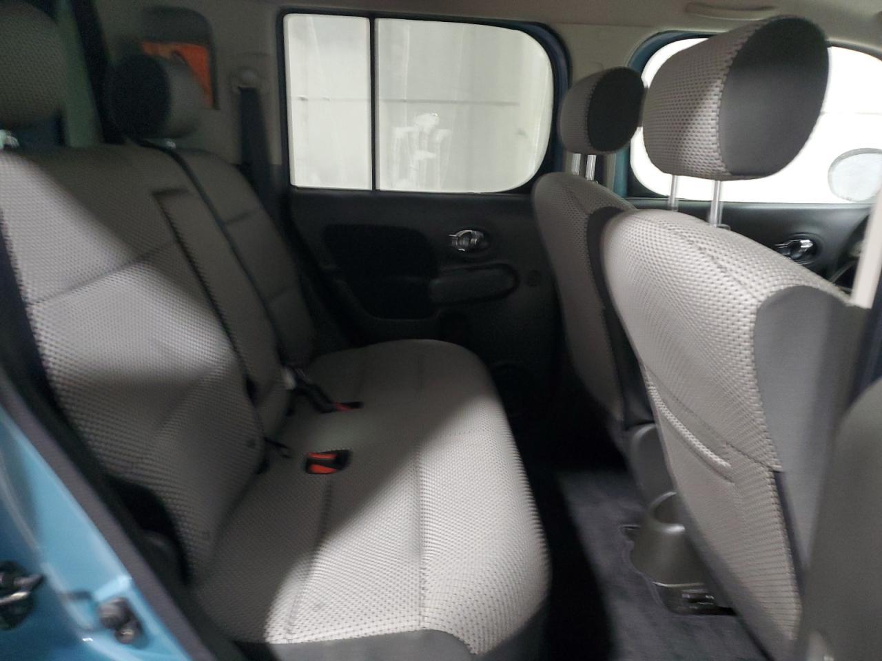 2011 NISSAN CUBE