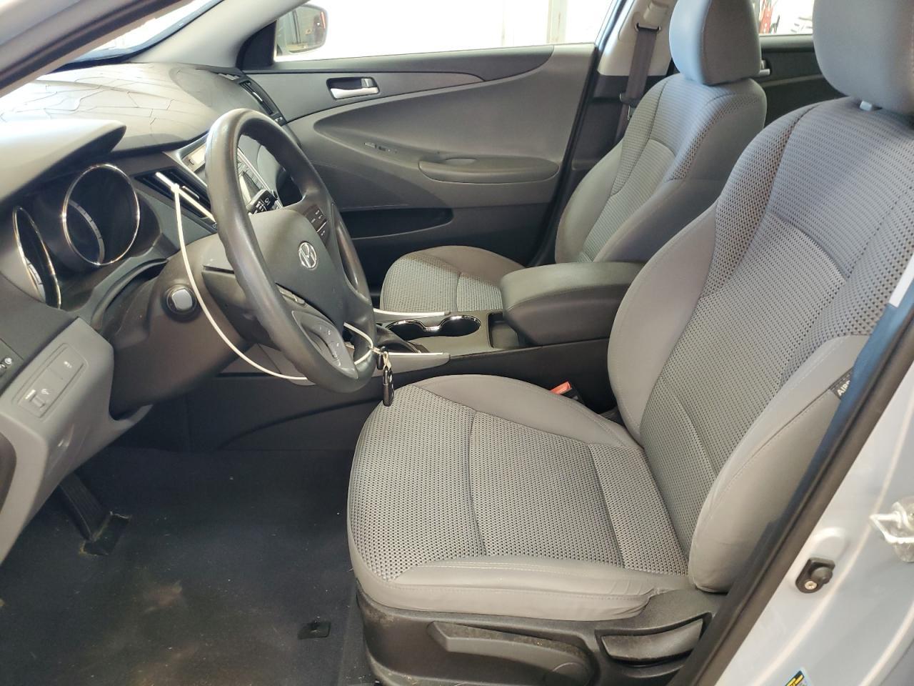 2011 HYUNDAI SONATA