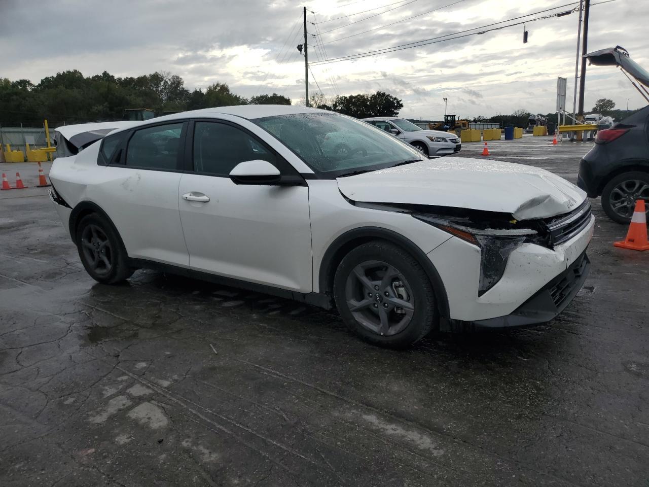 2025 KIA K4