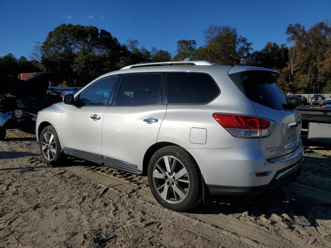 2014 NISSAN PATHFINDER