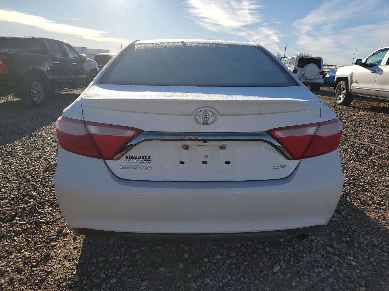 2016 TOYOTA CAMRY