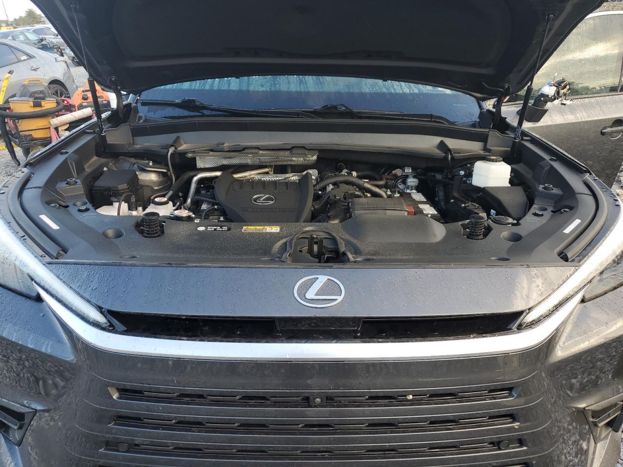 2024 LEXUS Tx