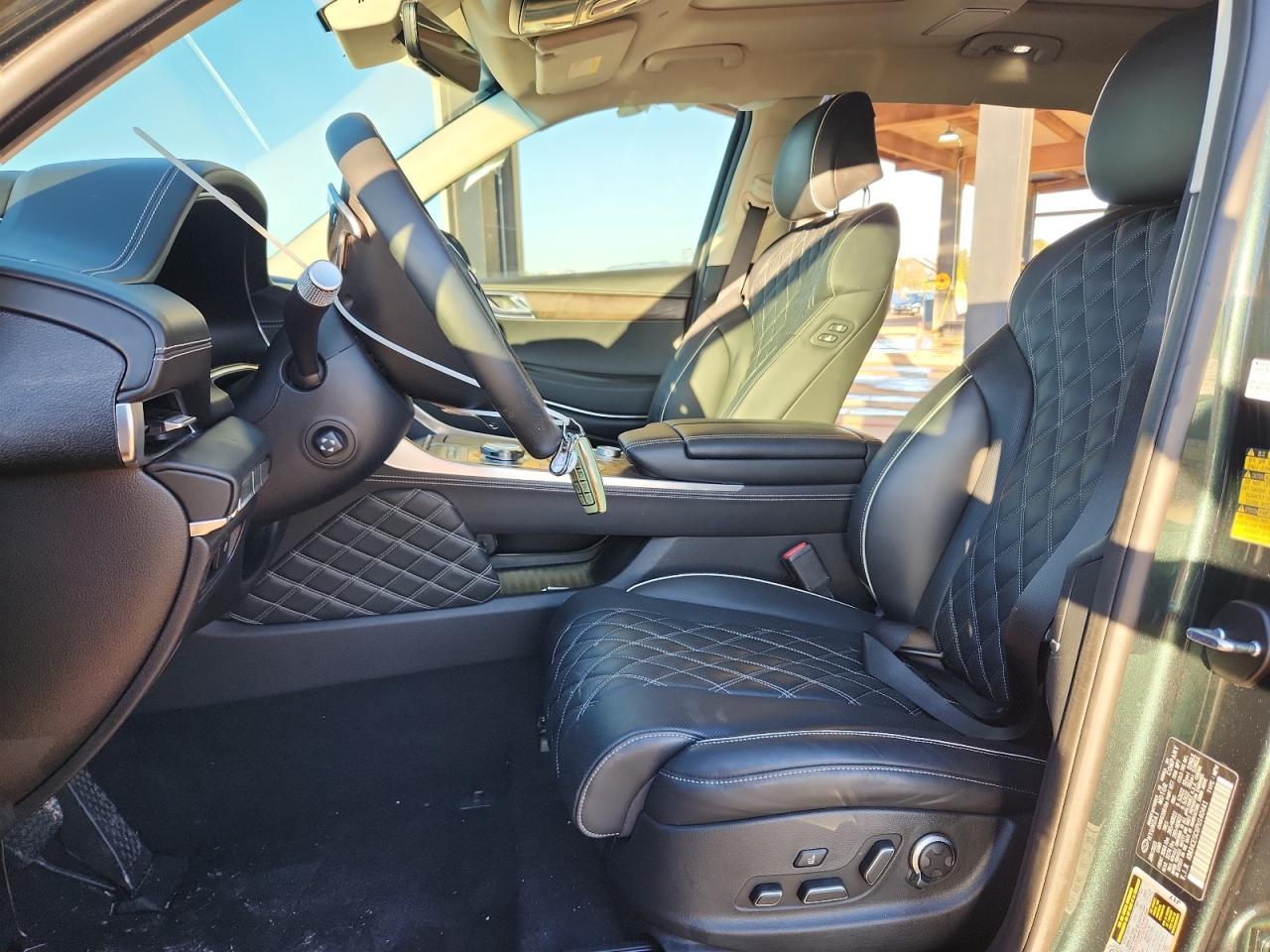 2023 GENESIS GV80