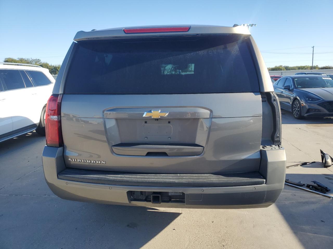 2017 CHEVROLET Suburban