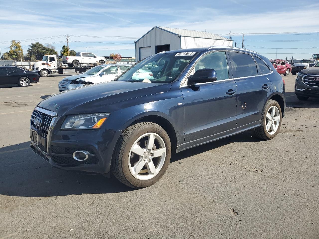 2011 AUDI Q5