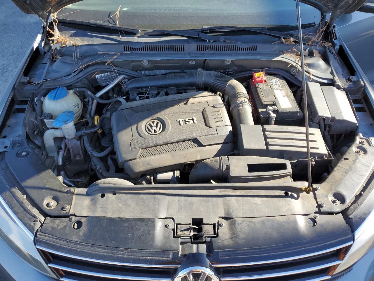 2015 VOLKSWAGEN JETTA