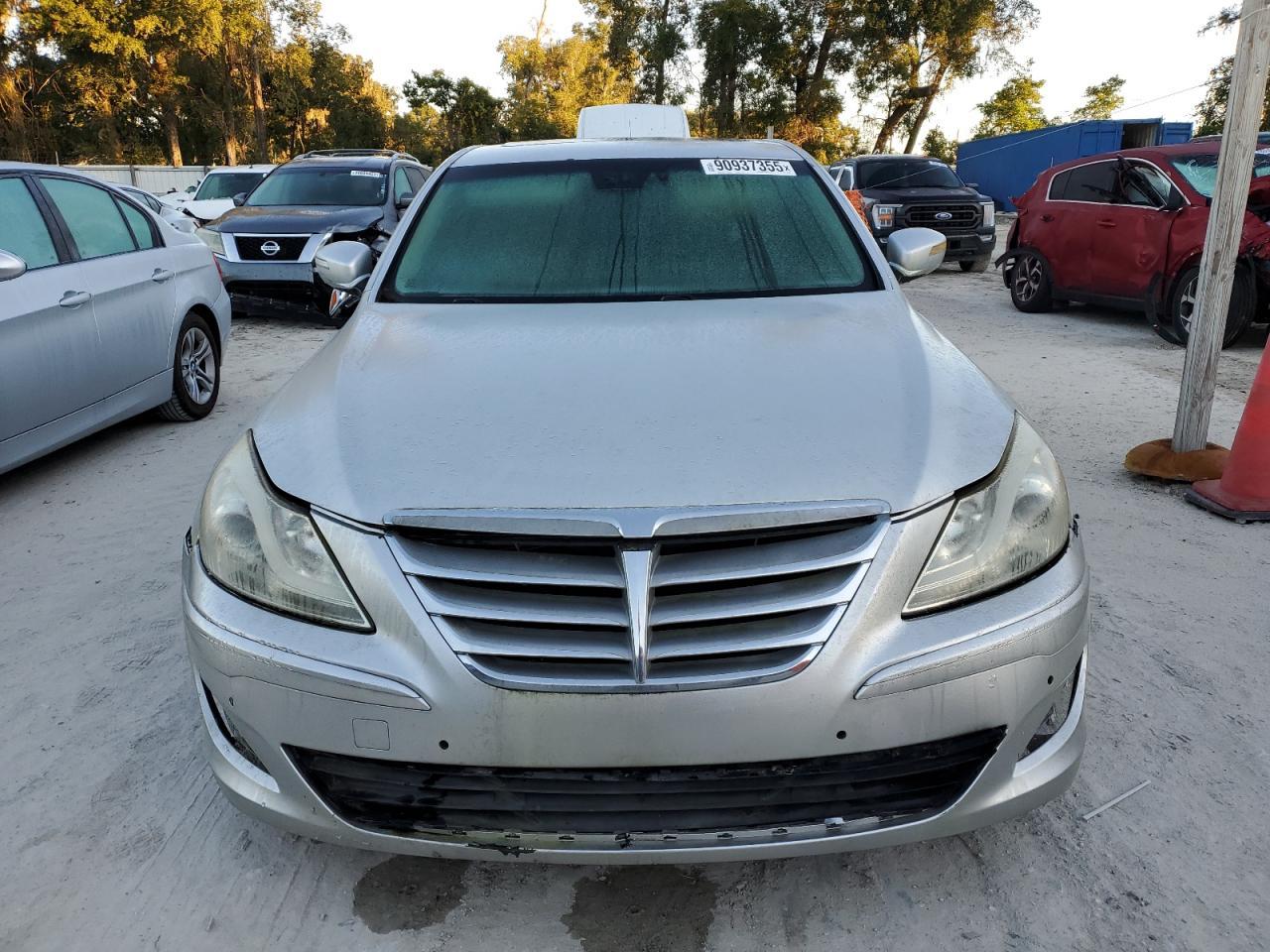 2012 HYUNDAI GENESIS