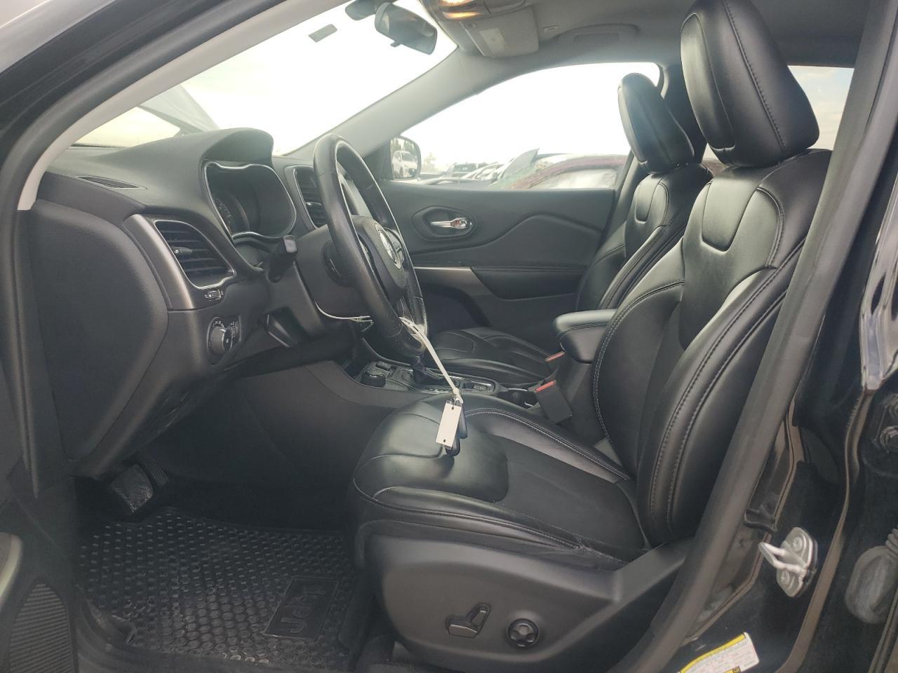 2019 JEEP CHEROKEE