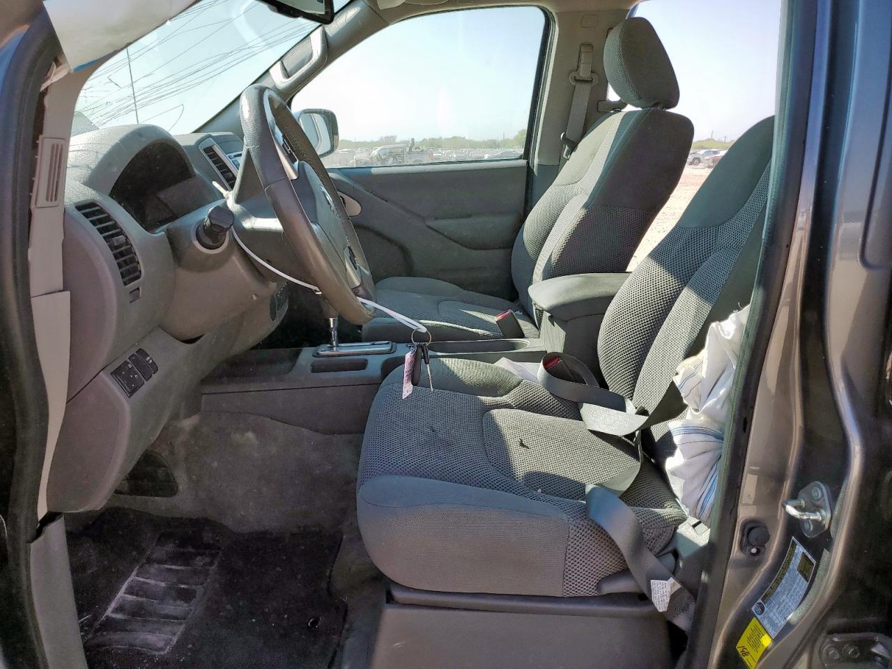 2017 NISSAN Frontier