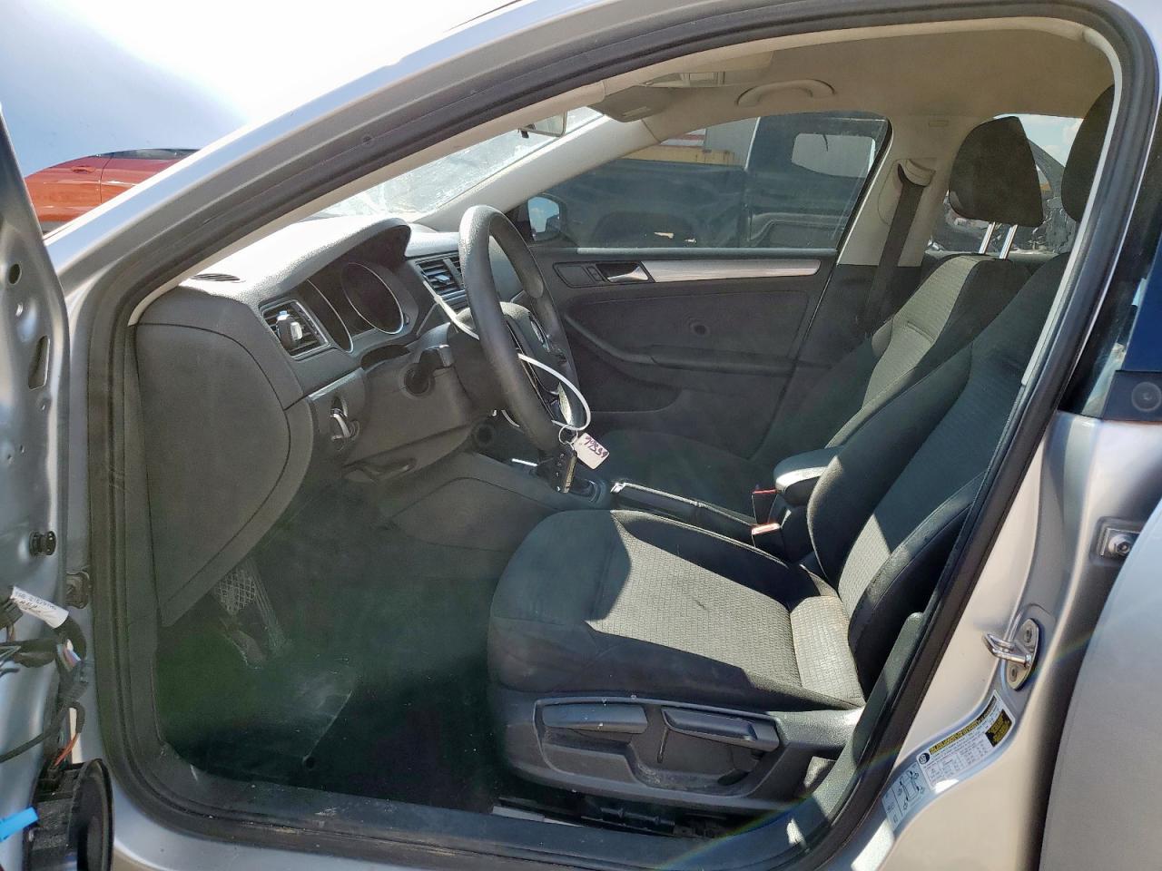 2016 VOLKSWAGEN JETTA