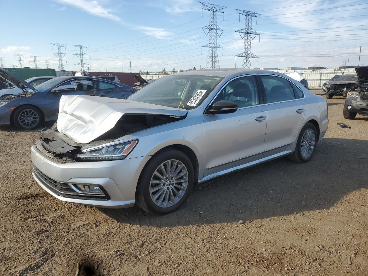 2016 VOLKSWAGEN Passat