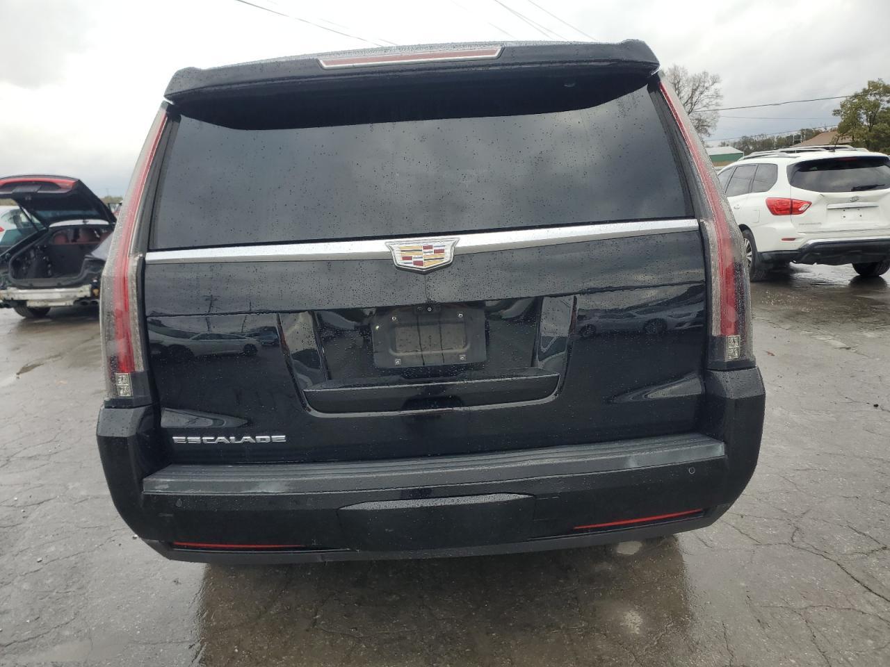 2018 CADILLAC ESCALADE
