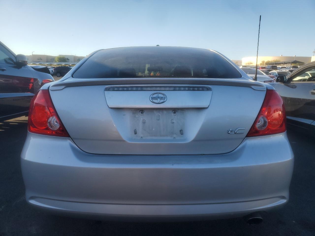 2005 TOYOTA SCION
