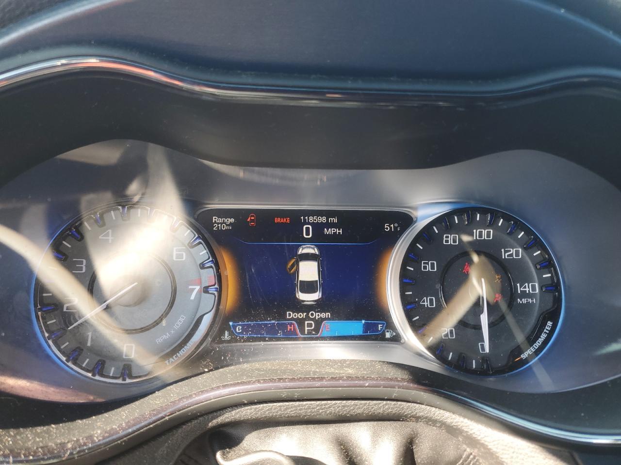 2015 CHRYSLER 200