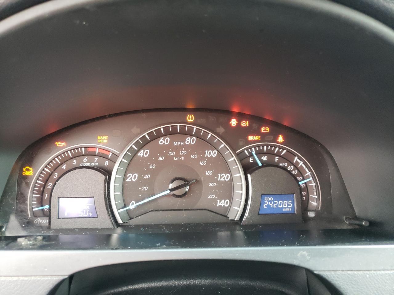 2013 TOYOTA CAMRY