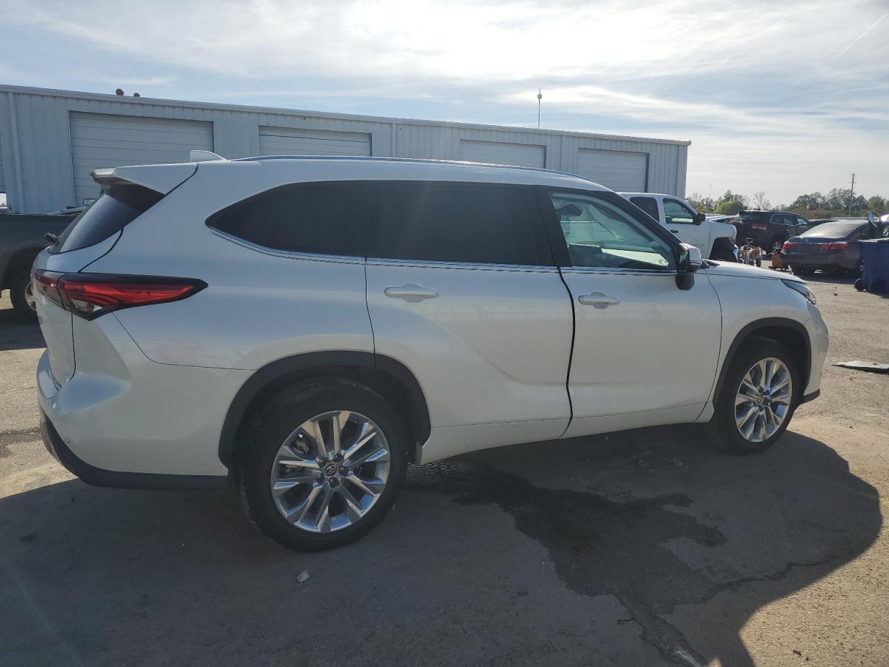 2021 TOYOTA HIGHLANDER