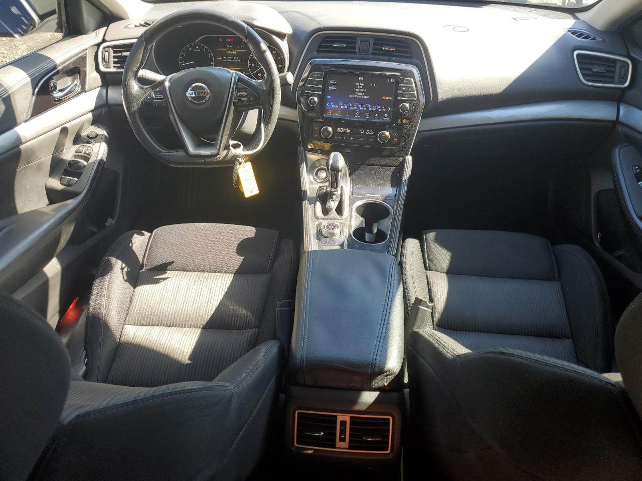 2017 NISSAN Maxima