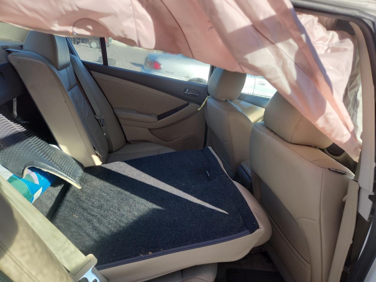 2012 NISSAN ALTIMA