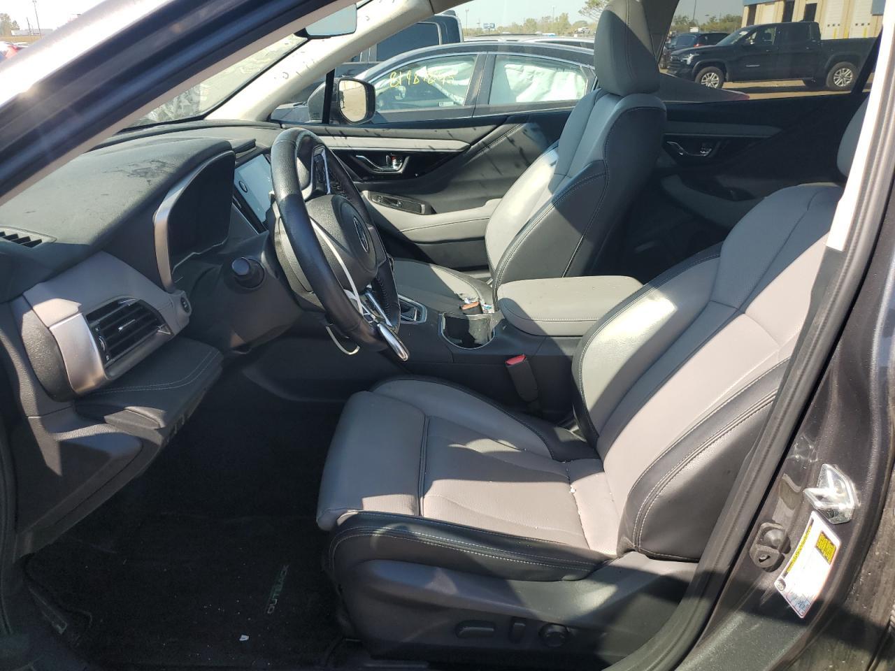 2021 SUBARU Outback