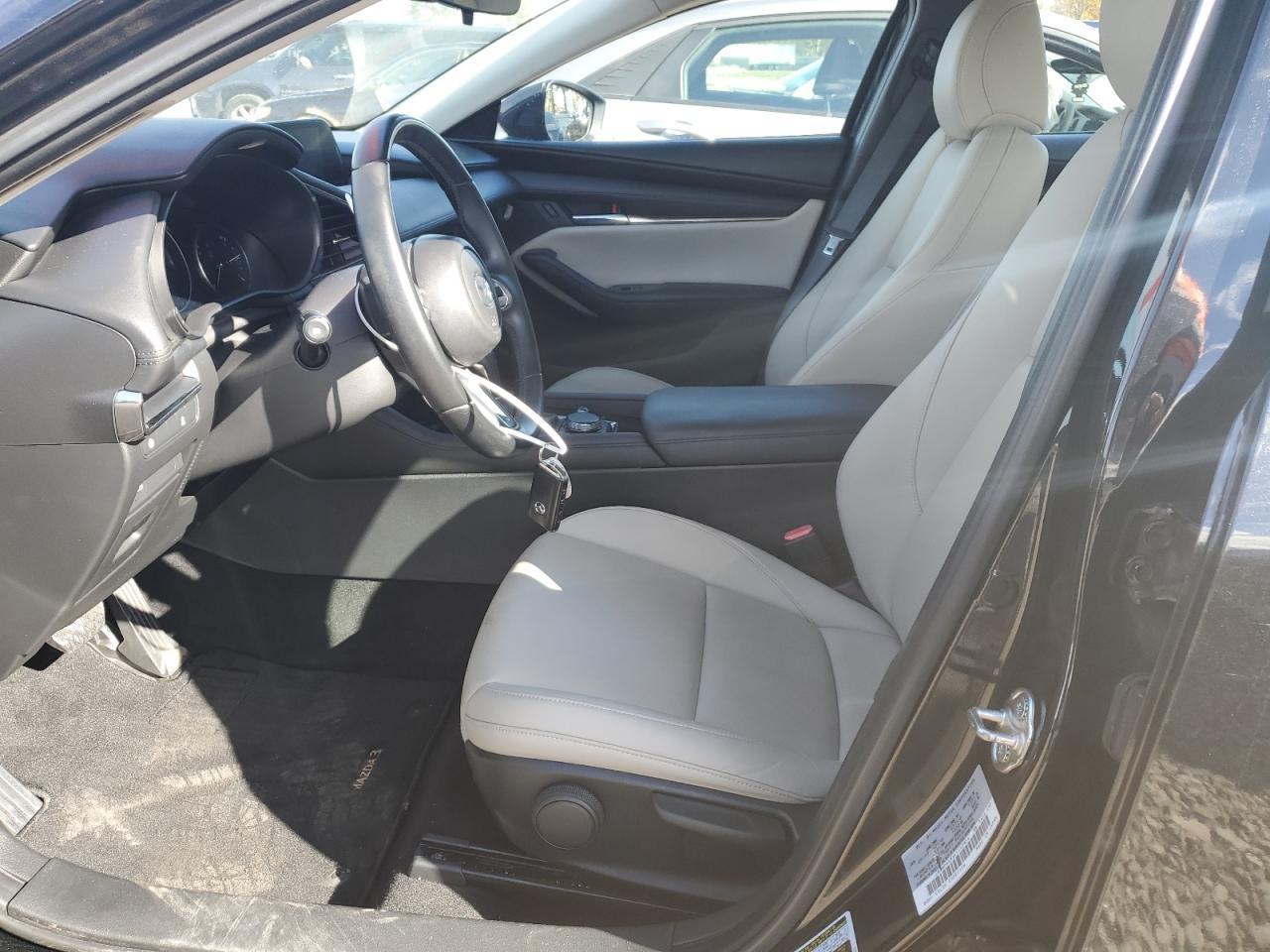 2019 MAZDA 3