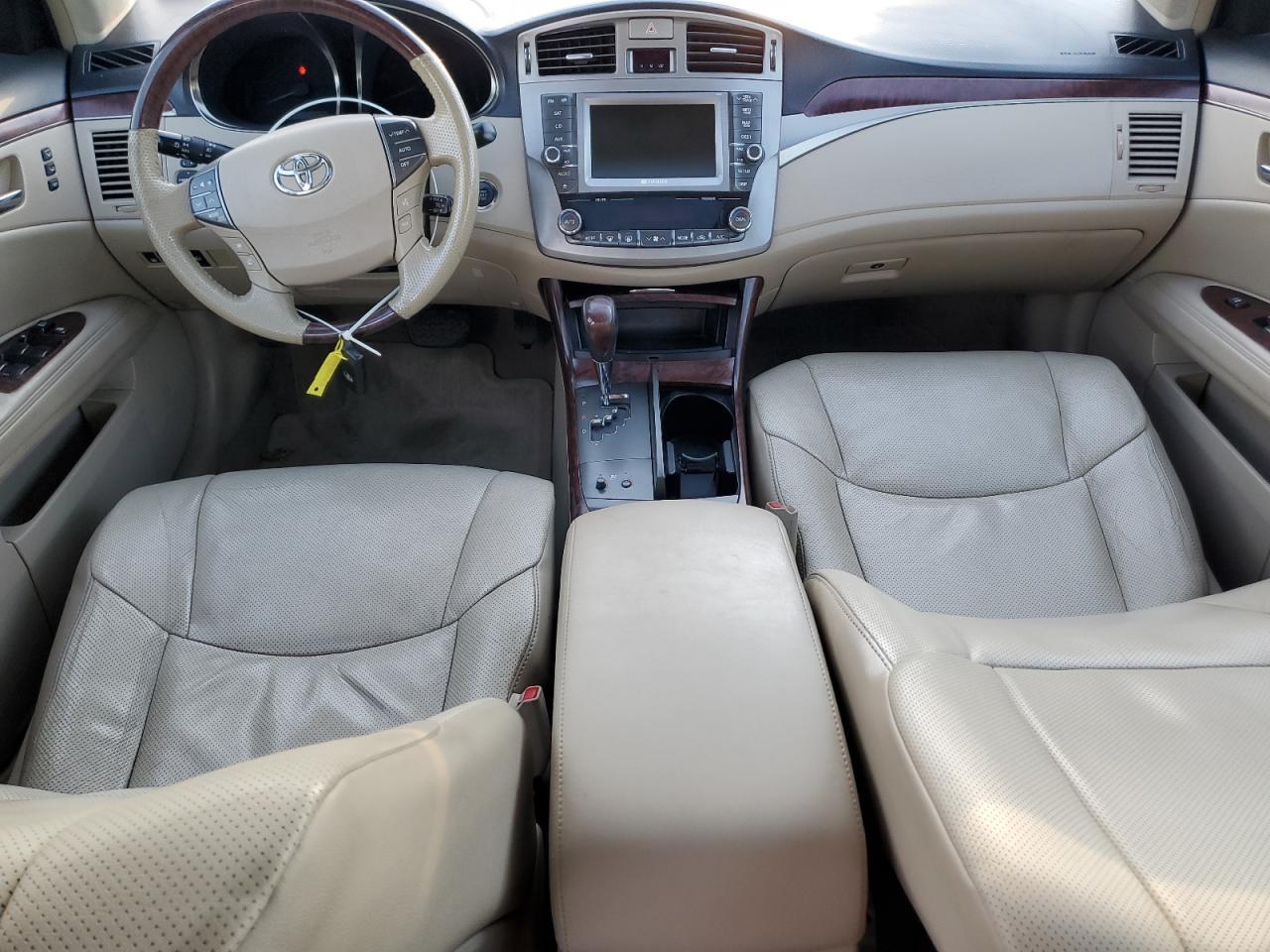 2012 TOYOTA Avalon
