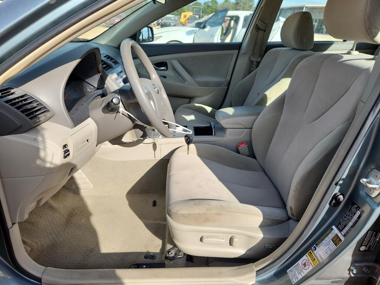 2010 TOYOTA CAMRY