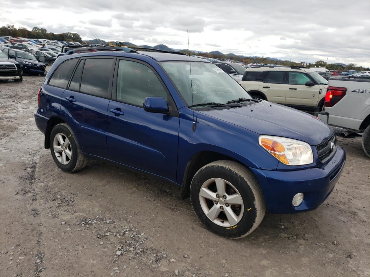 2004 TOYOTA RAV4