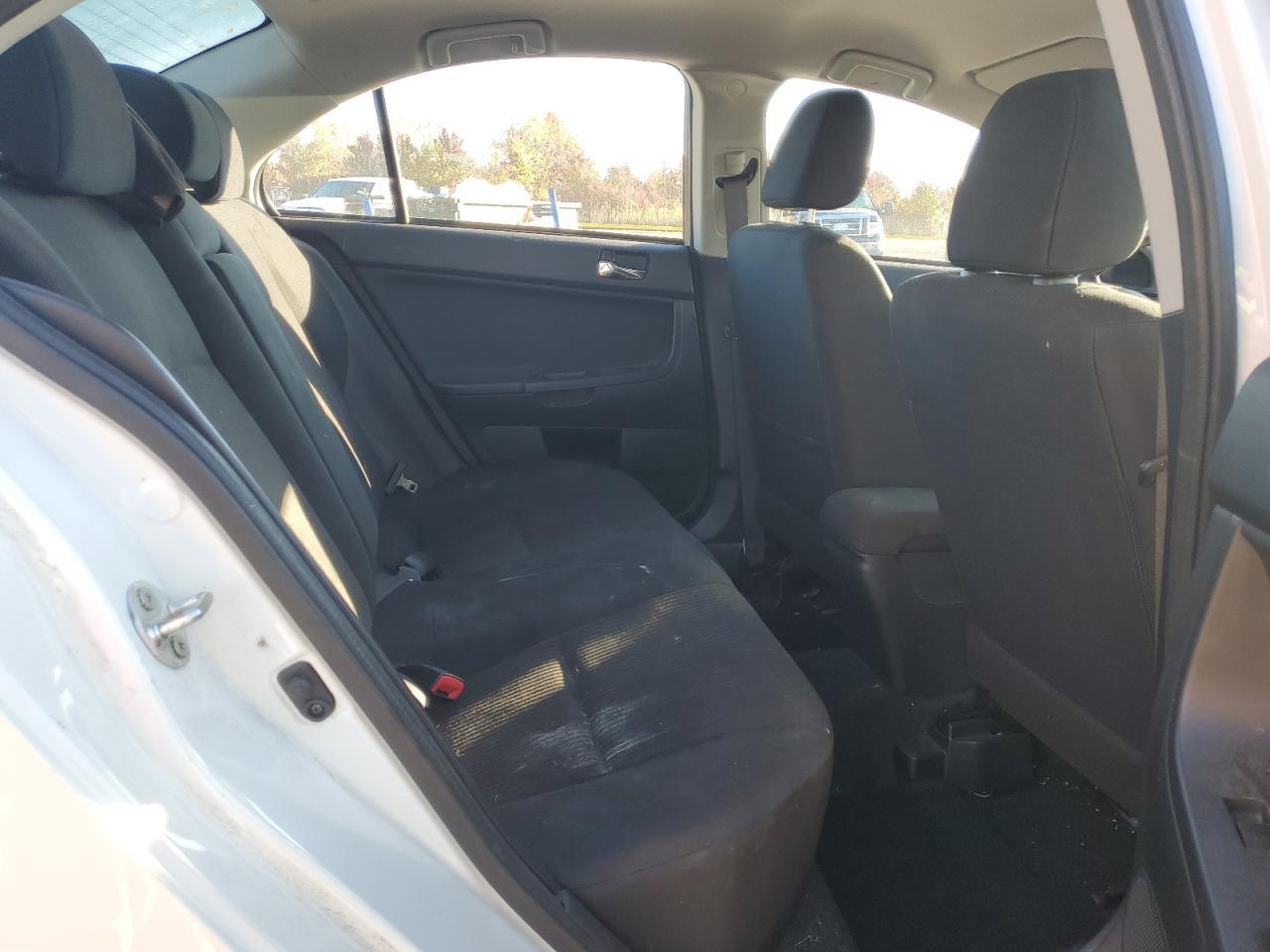2015 MITSUBISHI LANCER