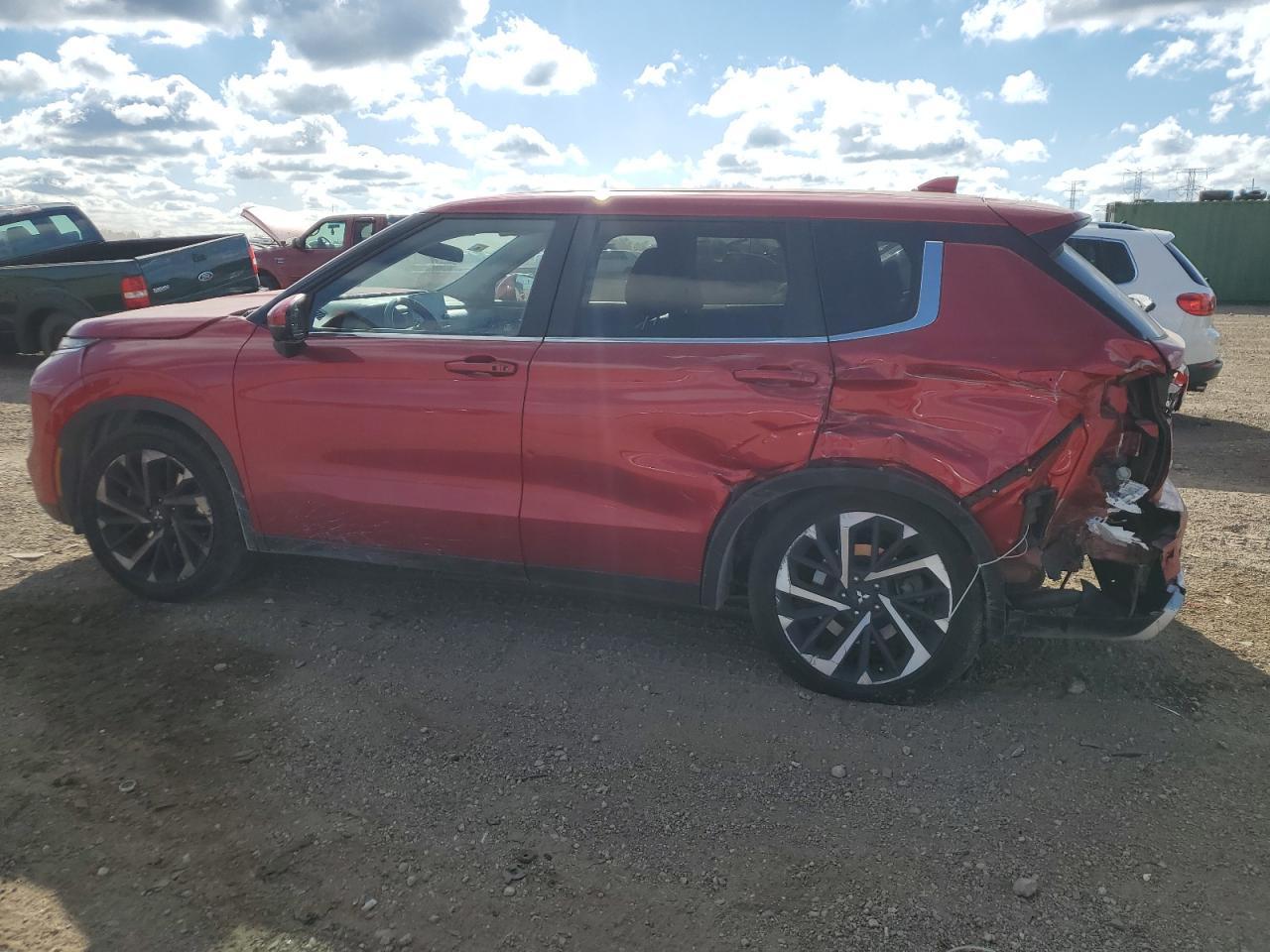 2023 MITSUBISHI outlander