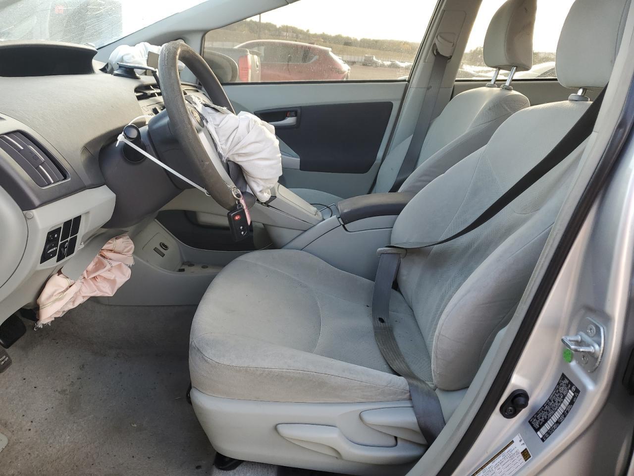2011 TOYOTA PRIUS