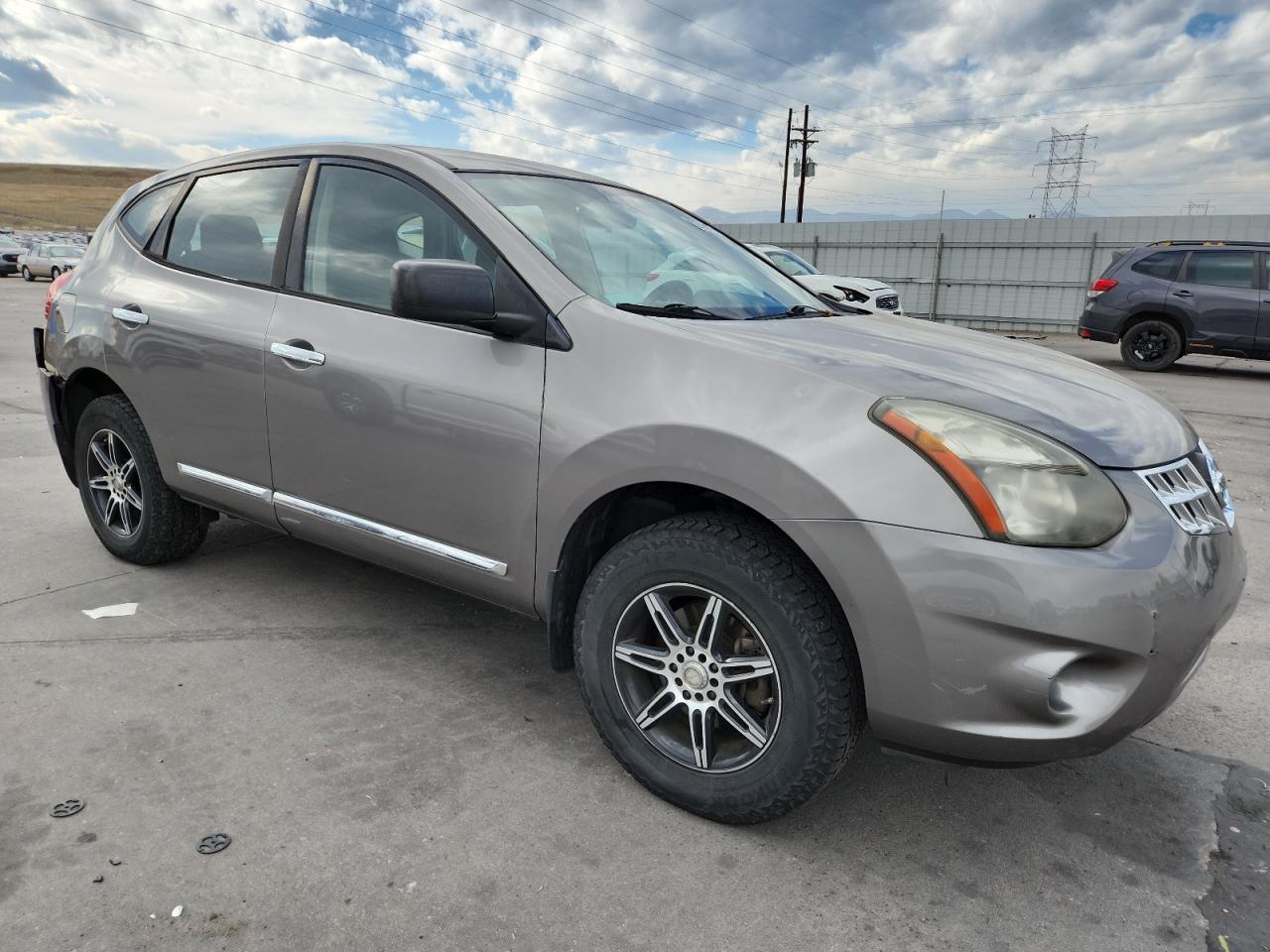 2014 NISSAN ROGUE
