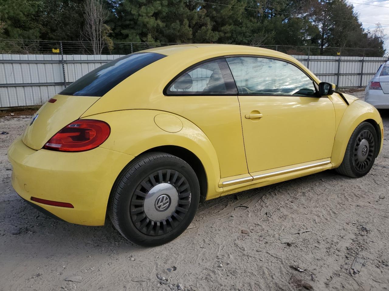 2013 VOLKSWAGEN Beetle