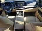 2016 TOYOTA HIGHLANDER