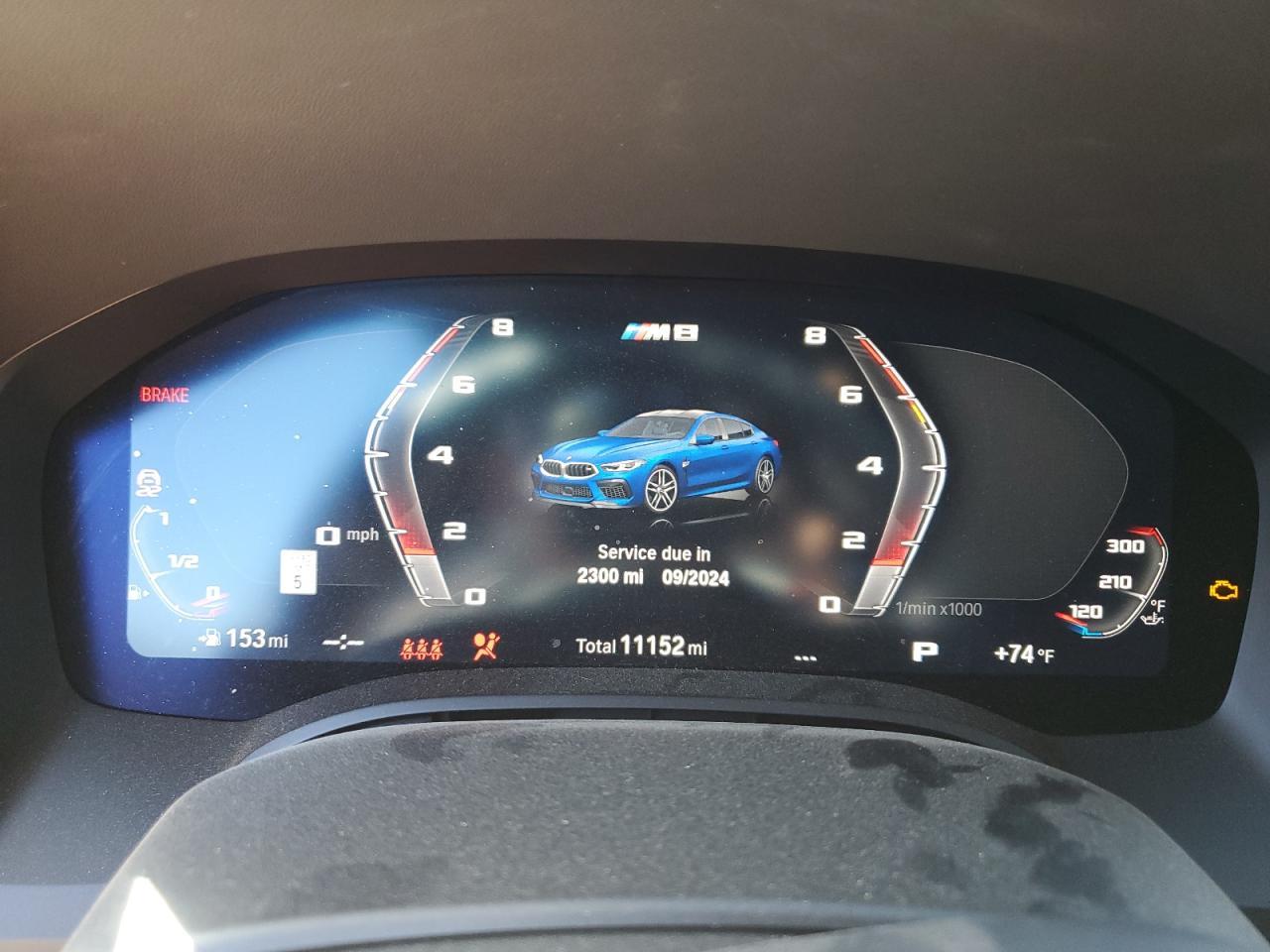 2023 BMW M8