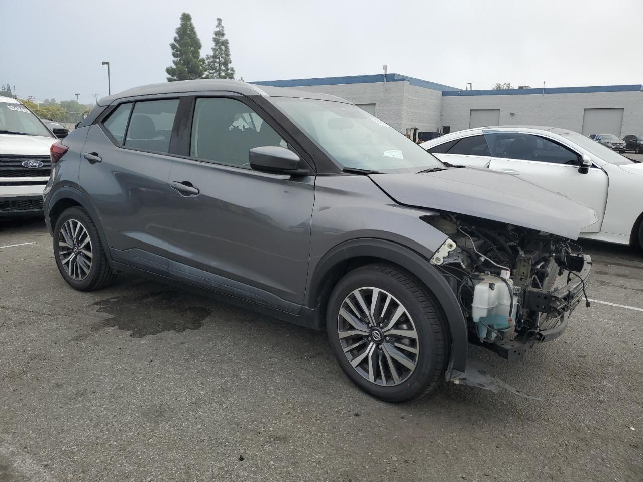 2021 NISSAN KICKS
