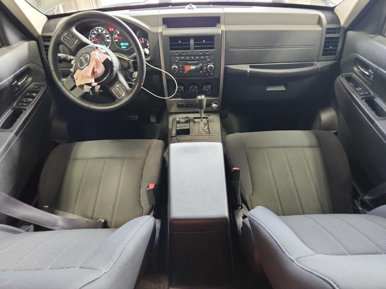 2012 JEEP Liberty