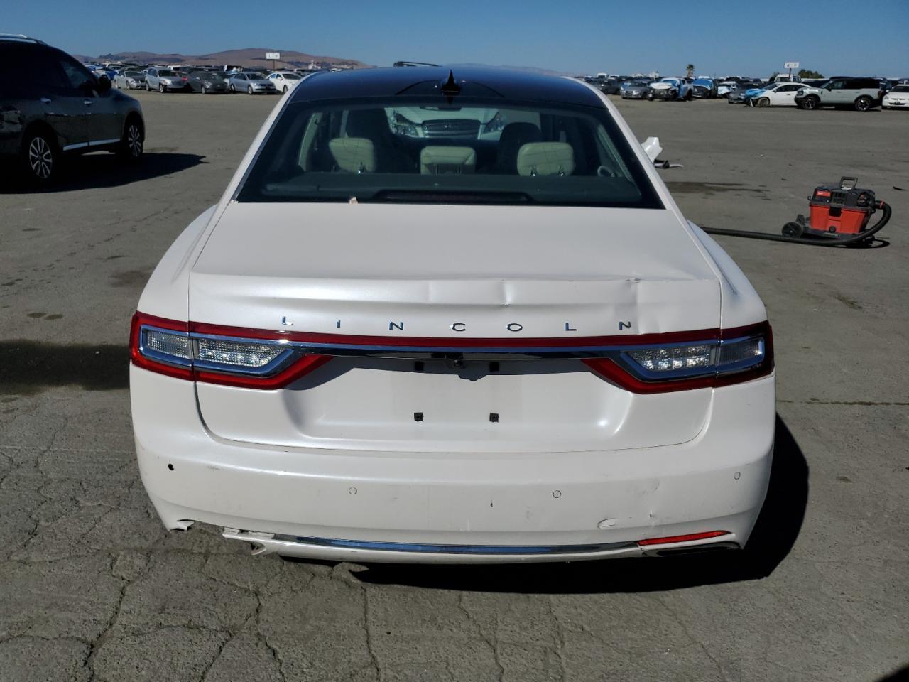 2018 LINCOLN Continental