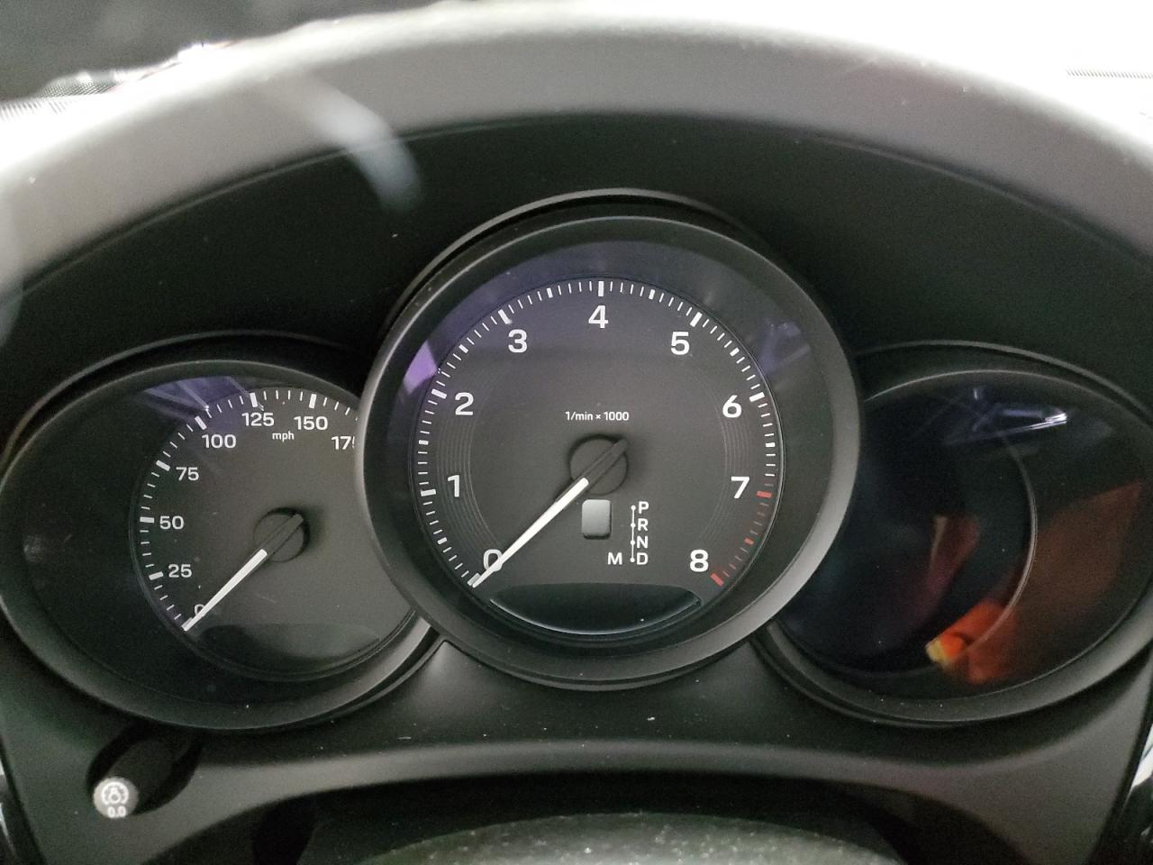 2024 PORSCHE Macan