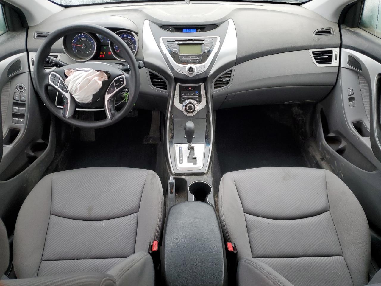 2012 HYUNDAI ELANTRA