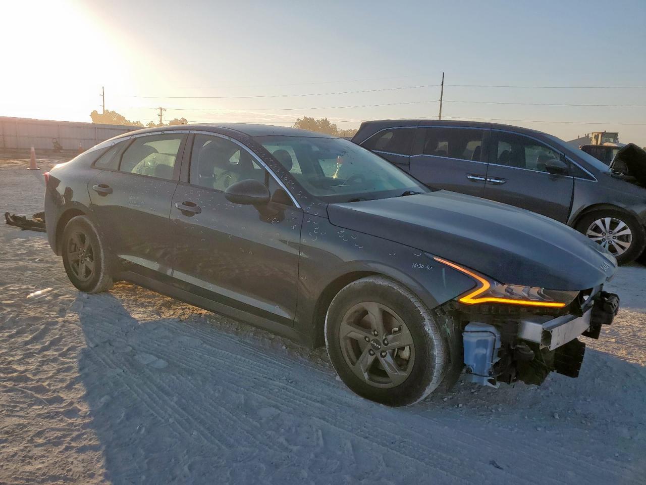 2022 KIA K5
