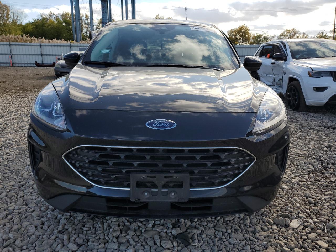 2021 FORD ESCAPE